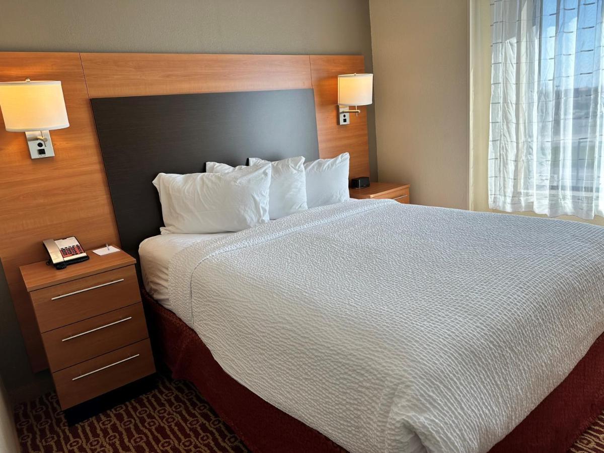 Towneplace Suites By Marriott Detroit Troy Exterior photo