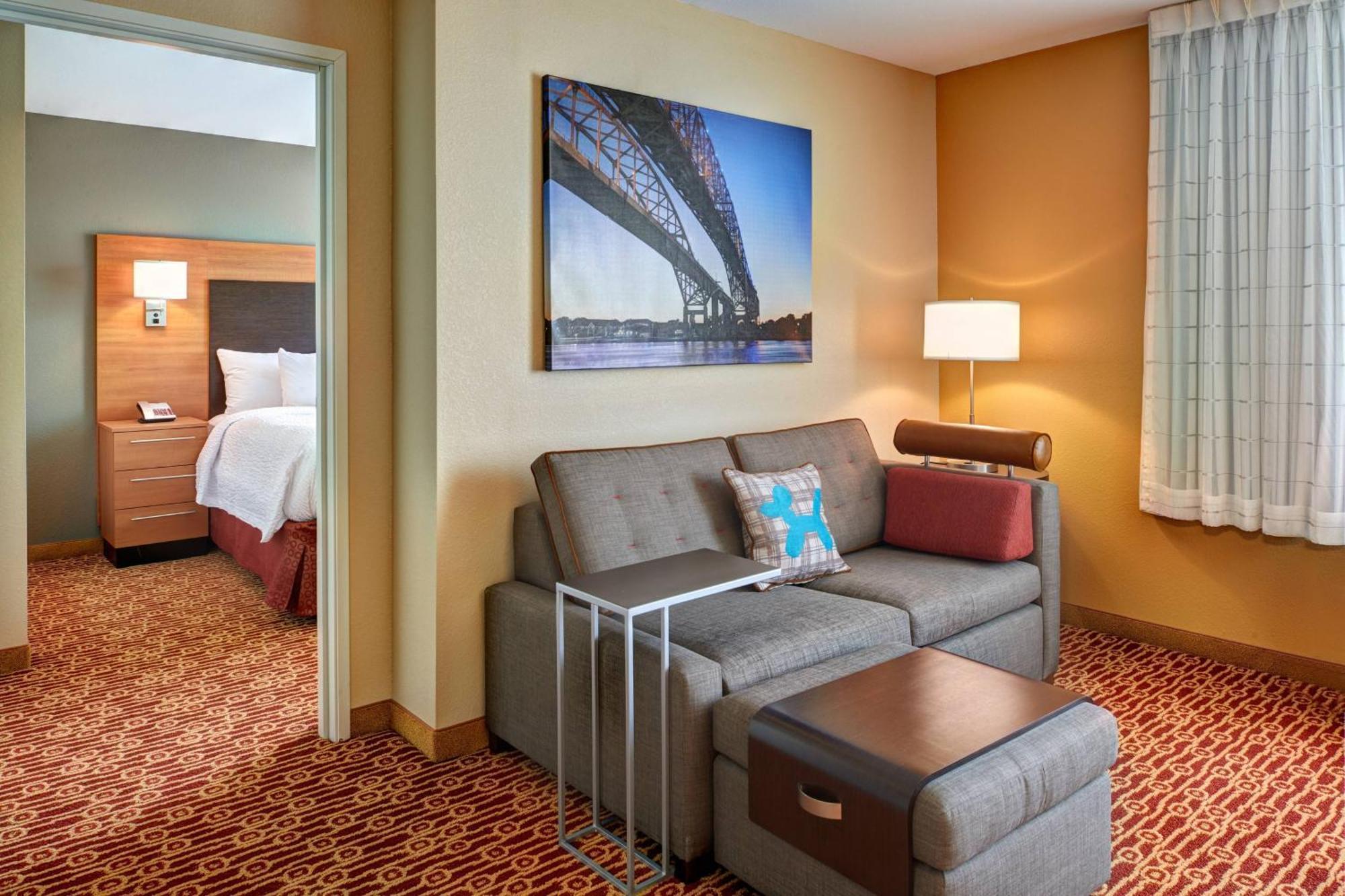 Towneplace Suites By Marriott Detroit Troy Exterior photo