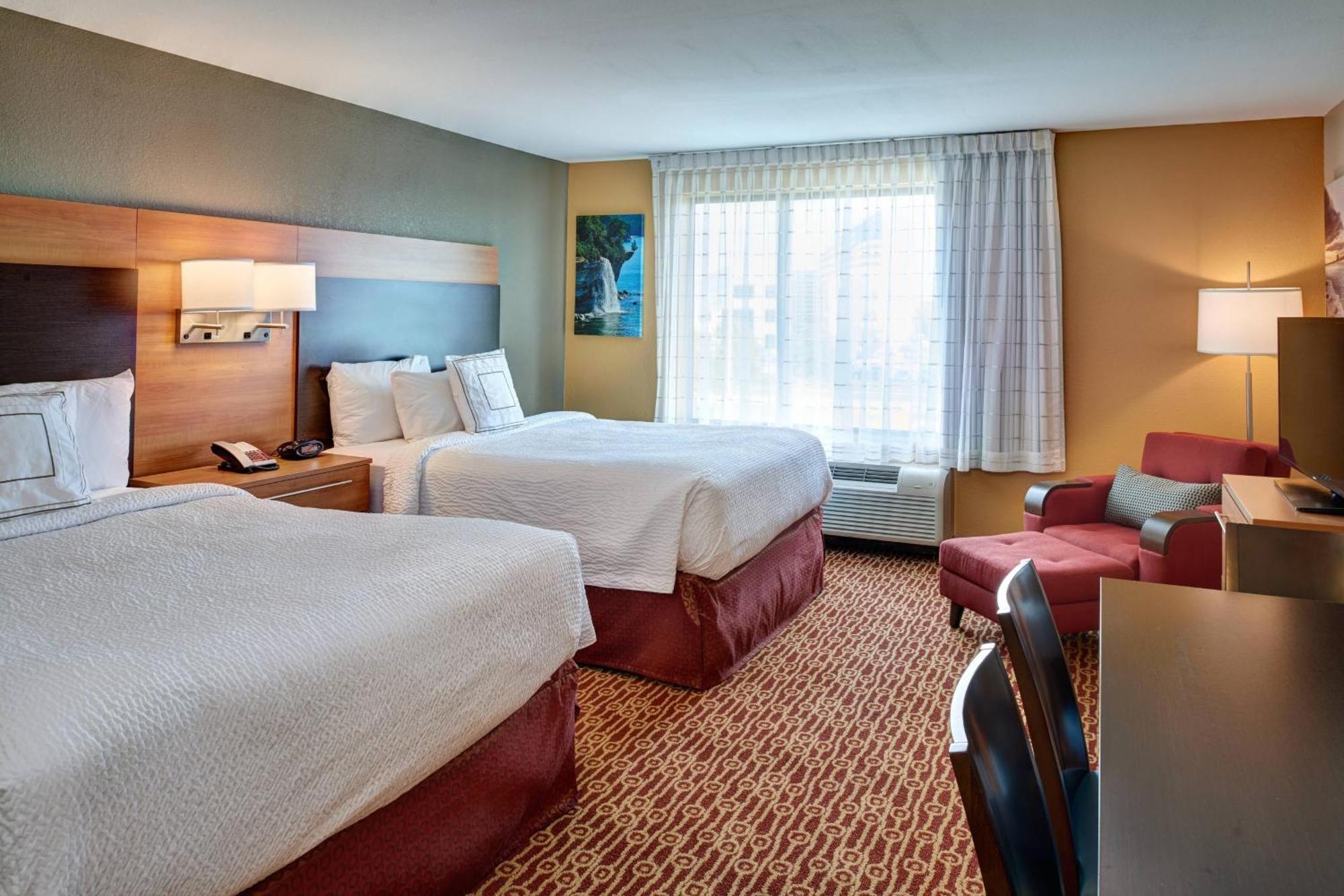 Towneplace Suites By Marriott Detroit Troy Exterior photo