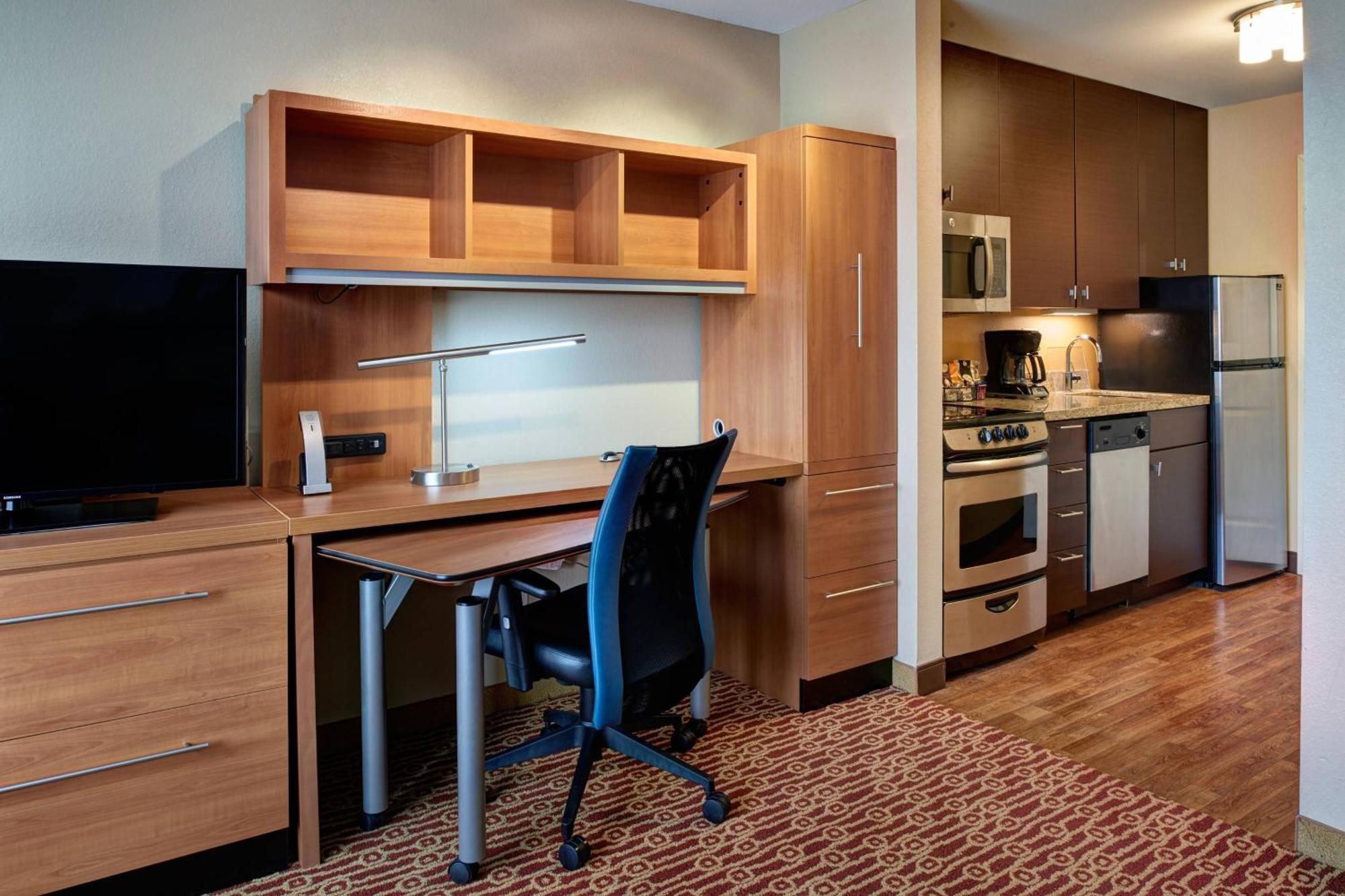 Towneplace Suites By Marriott Detroit Troy Exterior photo